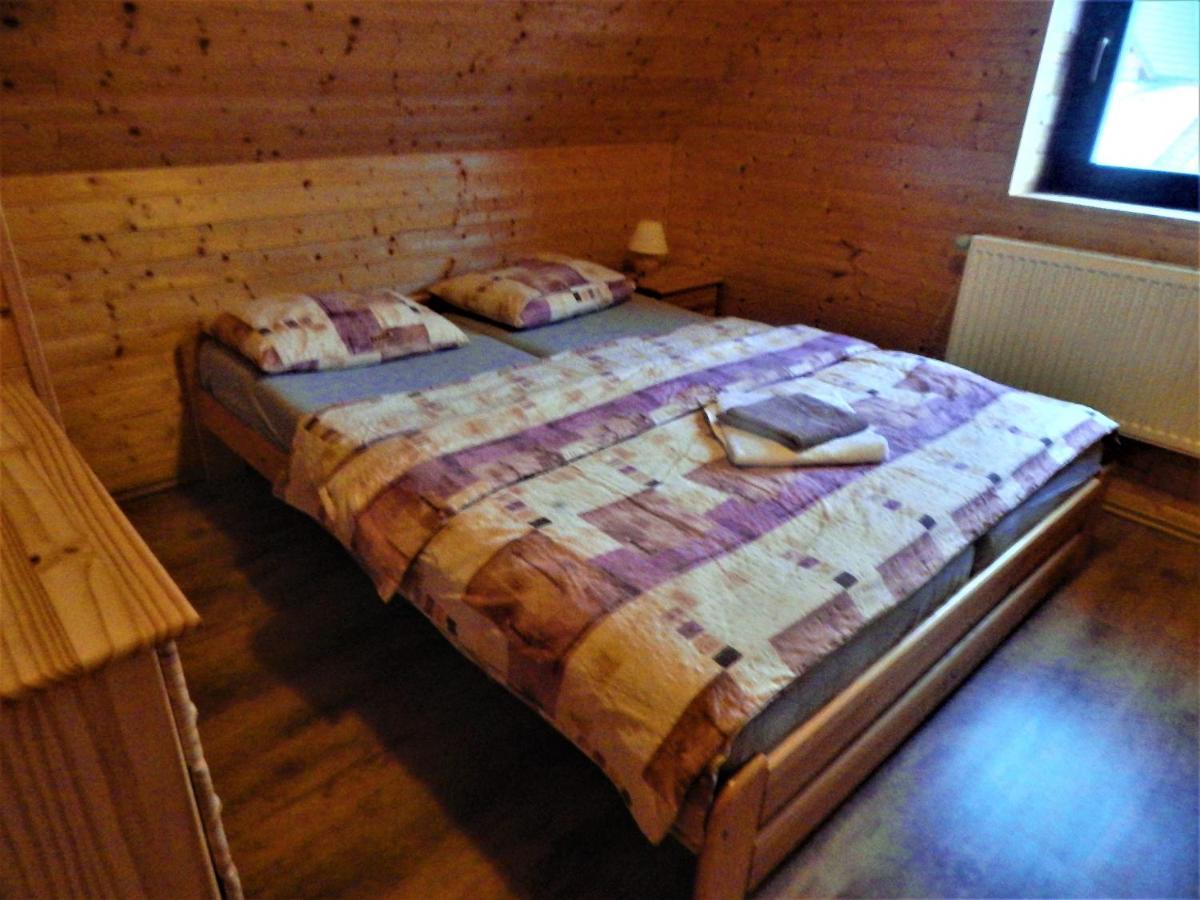 Roubenka - Jesenka Apartment *